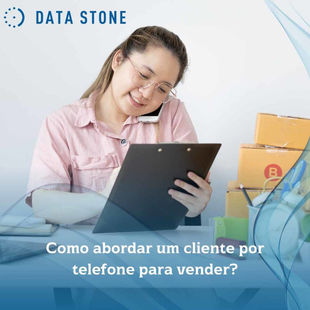 Como abordar um cliente por telefone para vender